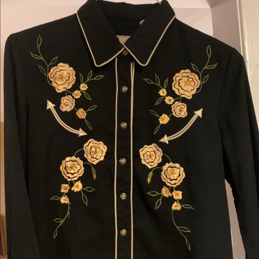 Women’s Scully brand retro style pearl snap